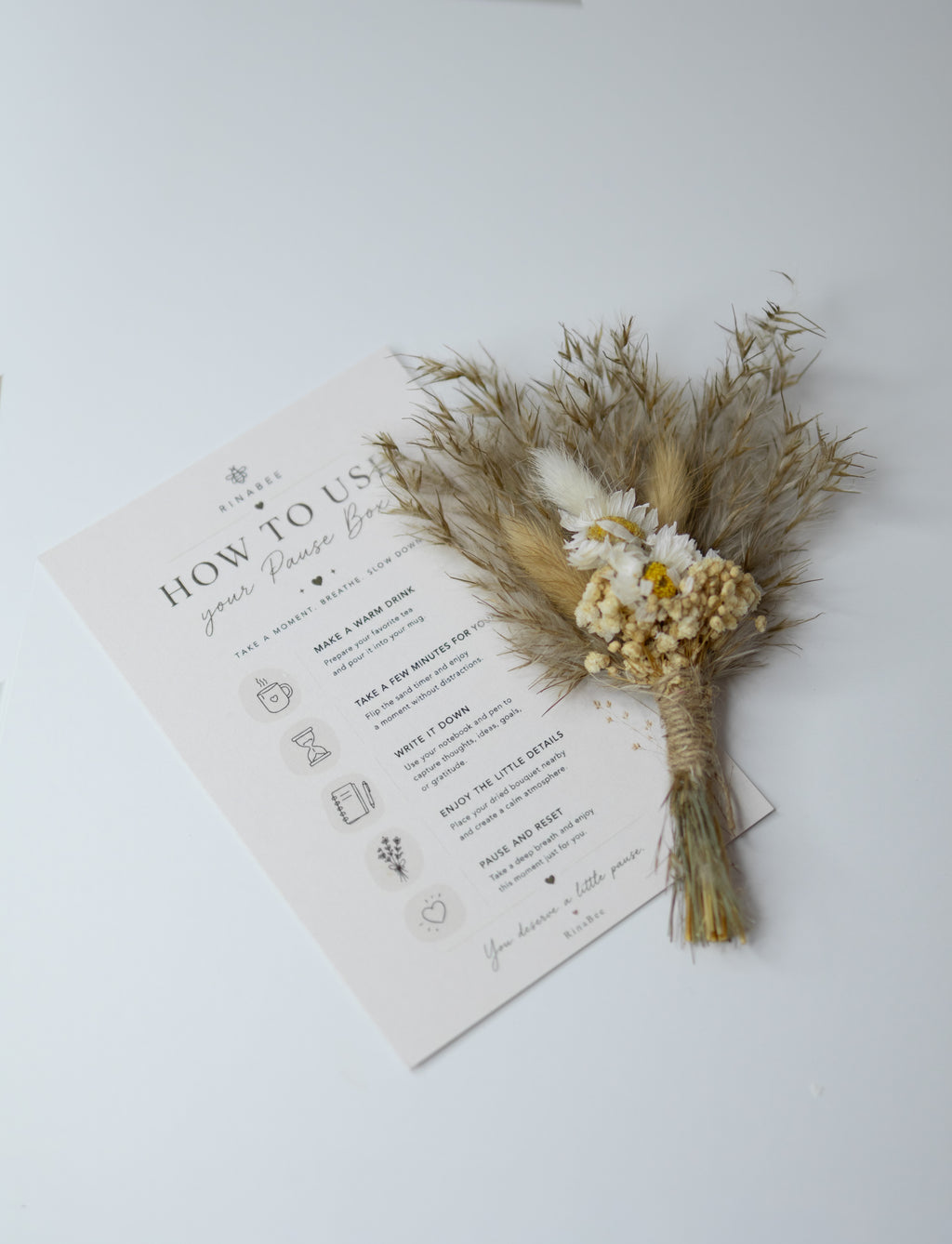 🤍 Pause Box – Slow Moments( (White)