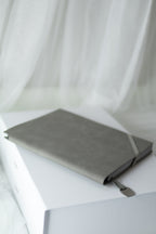 🩶 Pause Box – Slow Moments (Gray)